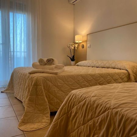 Hotel Palladio B&B Cervia Extérieur photo