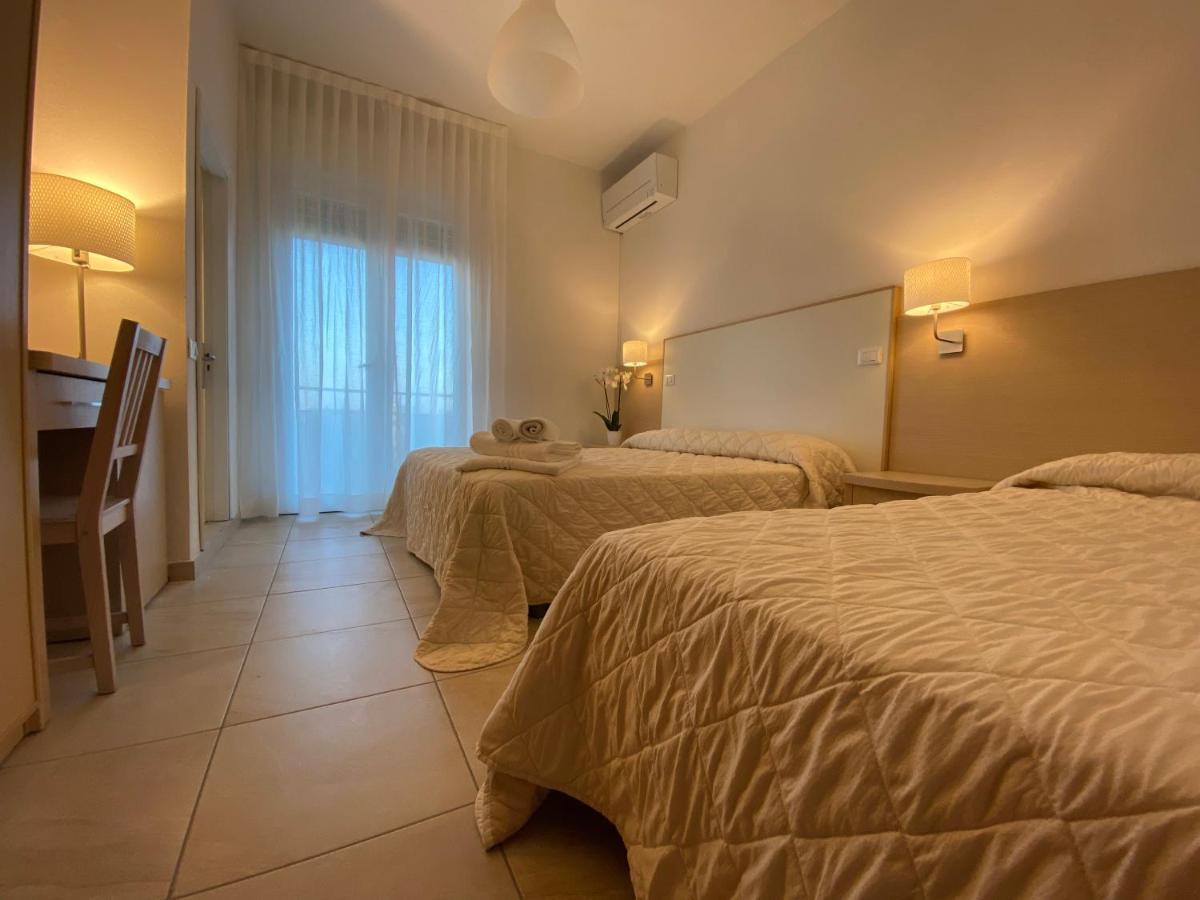 Hotel Palladio B&B Cervia Extérieur photo