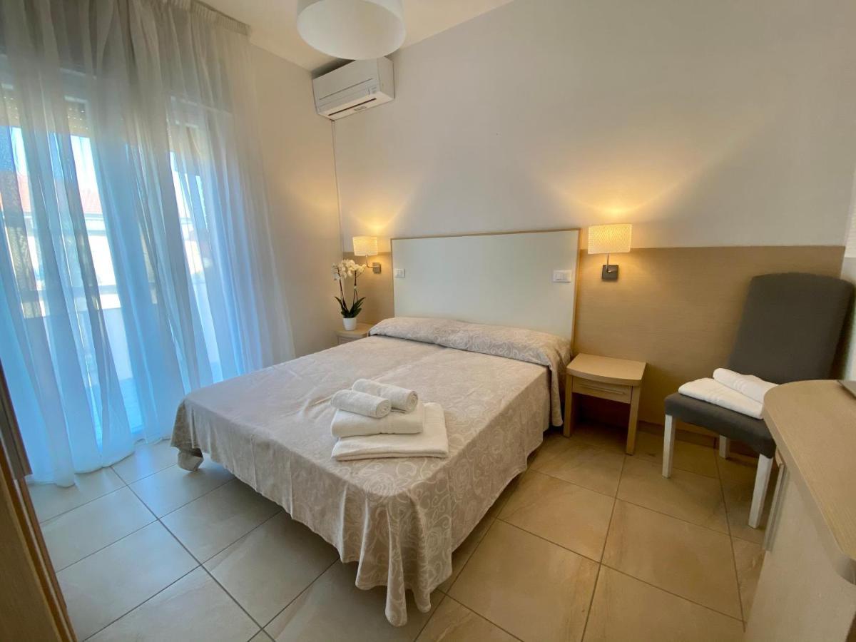 Hotel Palladio B&B Cervia Extérieur photo